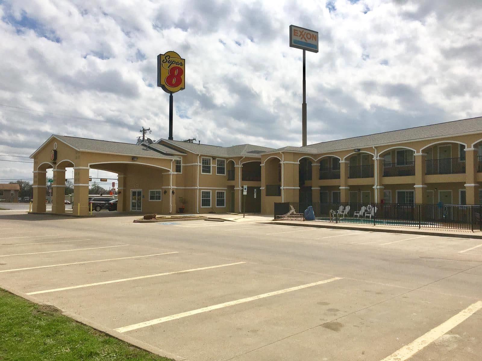 Super 8 By Wyndham Forney/East Dallas Eksteriør bilde